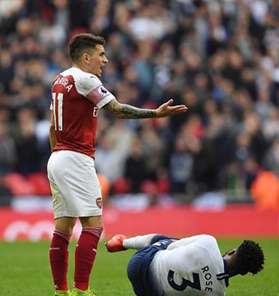 贝博娱乐网站 -包含今夜葡超焦点战；广州队主帅复盘；话题不断；身体对抗强度拉满的词条